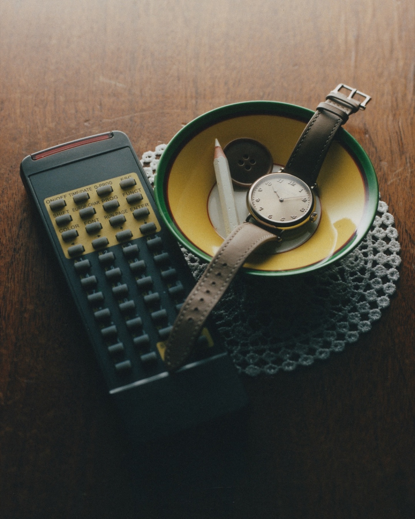 Watch still-life editorial photographed in London by Paris-based photographer Valentin Abad. Image 11 of 16.