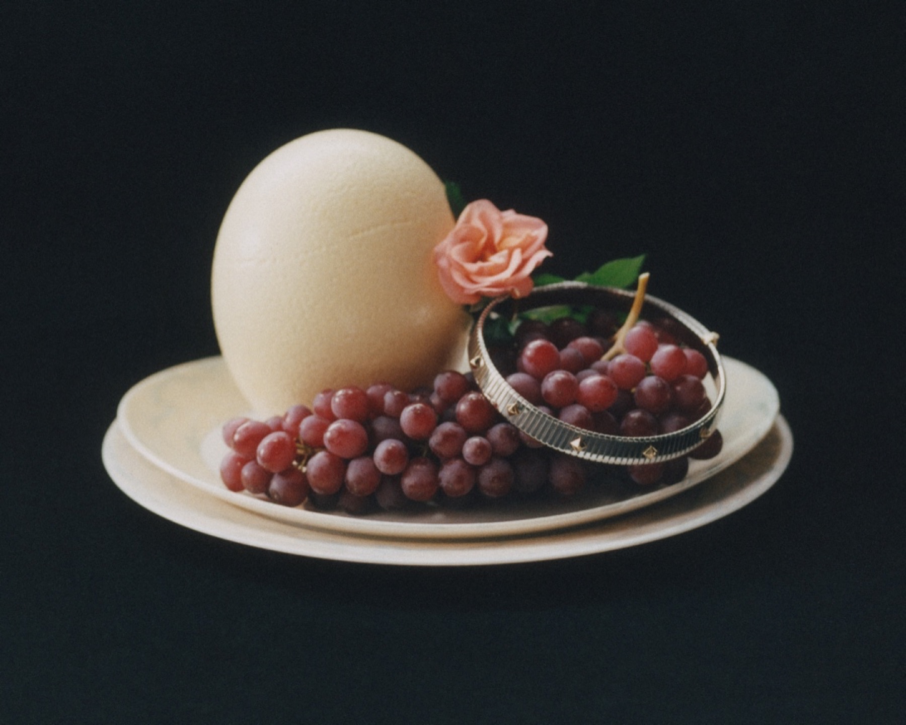 Watch still-life editorial photographed in London by Paris-based photographer Valentin Abad. Image 12 of 16.